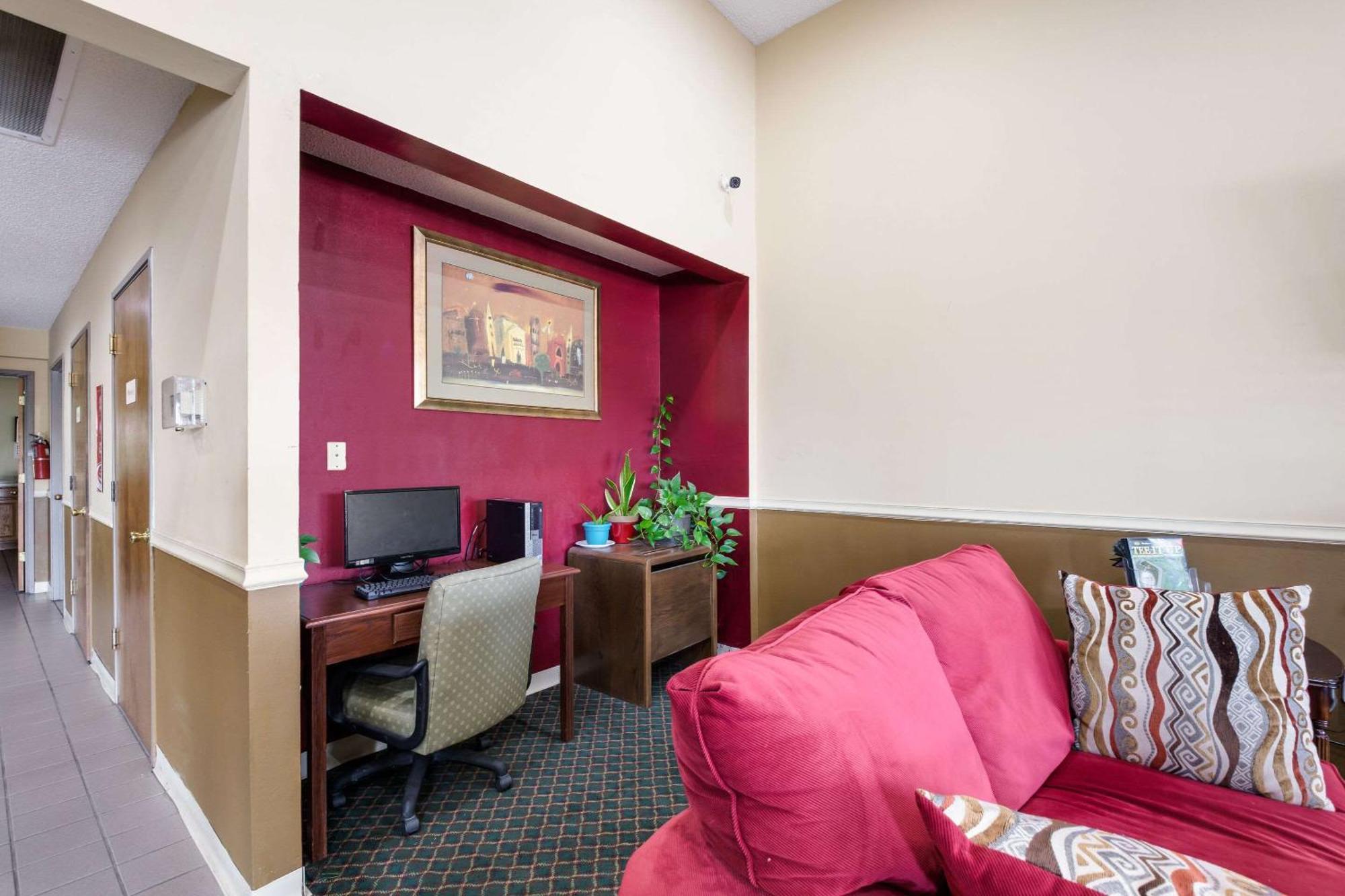 Econo Lodge Inn & Suites East Knoxville Bagian luar foto