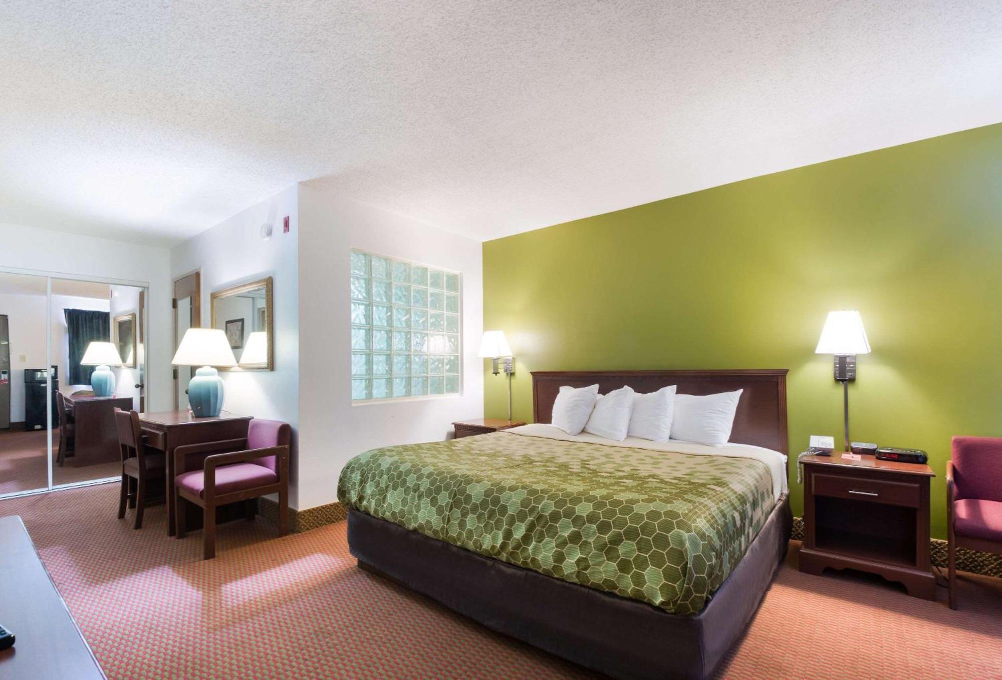 Econo Lodge Inn & Suites East Knoxville Bagian luar foto