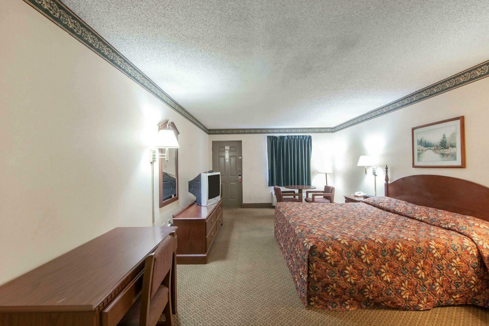 Econo Lodge Inn & Suites East Knoxville Bagian luar foto