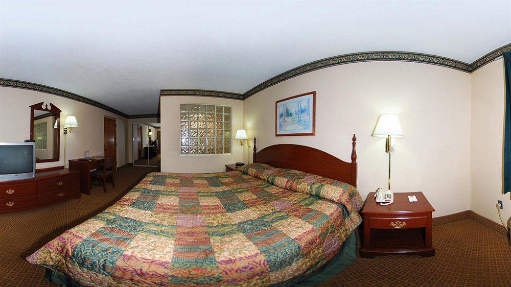 Econo Lodge Inn & Suites East Knoxville Bagian luar foto