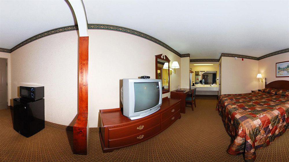 Econo Lodge Inn & Suites East Knoxville Bagian luar foto